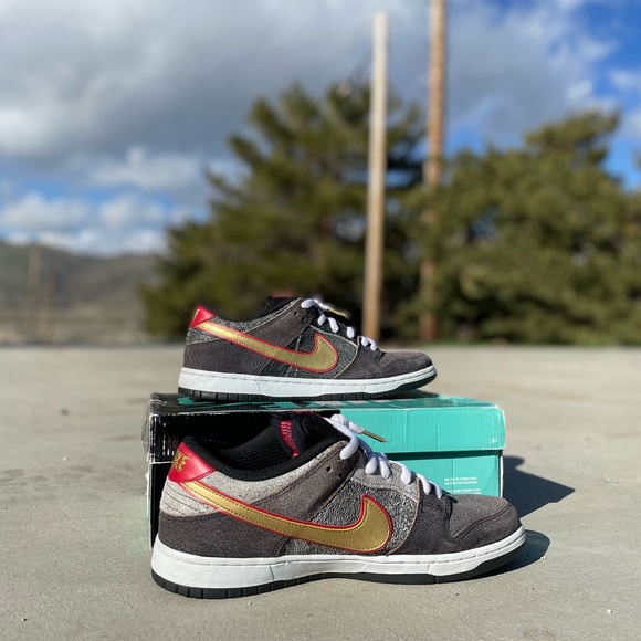 Nike Dunk Low Premium SB Beijing Gold Grey - Picture 7 of 9